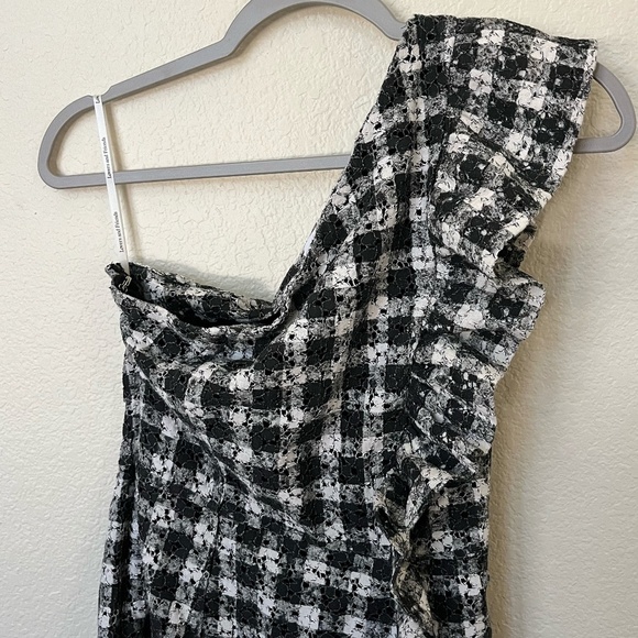 LOVERS AND FRIENDS x REVOLVE | Seana Mini Ruffle Dress in Black & Ivory | Size S - Picture 6 of 12